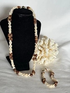 Hawaiian 100% Shell  MOMI and Coco Poleo, Carmel Necklace 18”  Set - Bild 1 von 3
