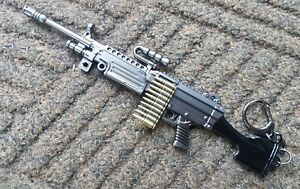 Counter-Strike Metal Model M249 Machine Gun Assault Rifle Keyring 15cm UK Seller