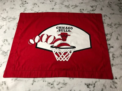 NBA Chicago Bulls Vintage Pillowcase 90s Basketball Banner Flag Man Cave Jordan - Image 1 of 4