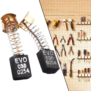 Cepillos de carbono para Evolution RAGE 3s&Fury 3S 210 mm sierra ingletadora deslizante PAQUETE DE 2 - Imagen 1 de 19