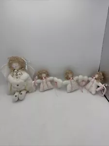 Conjunto de ángel y corazón vintage de San Valentín hecho a mano en tela decorativa vertical - Imagen 1 de 12