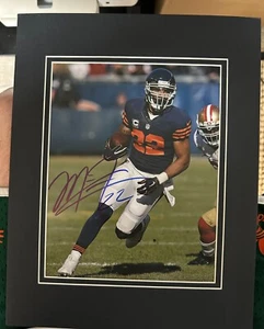 Matt Forte, Chicago Bears, star back, autographed 8x10 color photo! Matted! - Picture 1 of 1