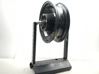 06-16 Kawasaki Vulcan 900 VN900C aro de roda traseira reto 15x4,50 - Imagem 1 de 4