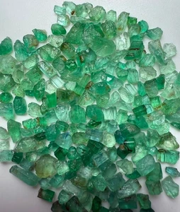 100 Carat Top Quality Green Panjshir Emerald Crystal Rough Lot From Afghanistan. - Picture 1 of 8
