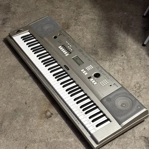 Teclado eléctrico portátil Yamaha YPG-235 76 teclas probado funciona muy bien - Imagen 1 de 4