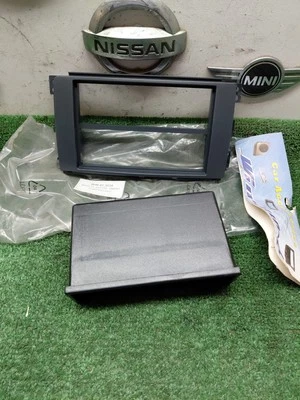 Mascherina Adattatore Vano Autoradio Smart Fortwo 451 Anno 2006 In Poi  - Immagine 1 di 4