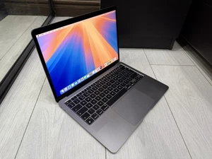 Apple MacBook Air Retina 13.3" 2020 - 256GB SSD 16GB Ram 8C CPU 7C GPU M1 - Grey - Picture 1 of 18