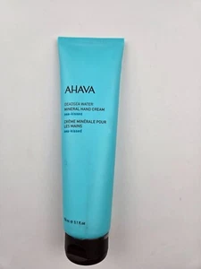 AHAVA Crema Mani Minerale Acqua del Mar Morto - Idratante Mani per Mani Secche e Screpolate - Foto 1 di 4