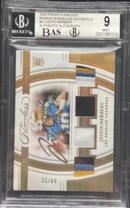 2020 Flawless Rookie Showcase Materials Auto #RS3 4/25 Justin Herbert BGS 9 - Bild 1 von 2