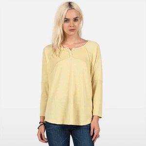 VOLCOM GAME OFF TOP L/S THERMAL PULLOVER SHIRT Vtge Gold SMALL code 23-33 NEW - Picture 1 of 2