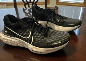 Taglia 11 - Nike ZoomX Invincible Run Flyknit Nero Summit Bianco DH5425-001 - Foto 1 di 12