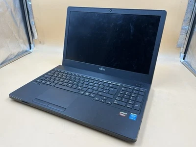 Fujitsu LifeBook A555 i5-5200U 8GB RAM 256GB SSD Win 10 Laptop Notebook - Bild 1 von 4