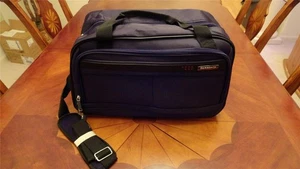 SAMSONITE 18" INCH DUFFLE BAG Luggage CARRY ON Color BLACK - Picture 1 of 1