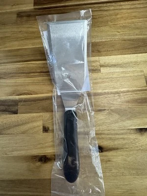 Pampered Chef Large Metal Serving Spatula New 5 Inch Blade 12 Inches Total Lengt - Image 1 of 3