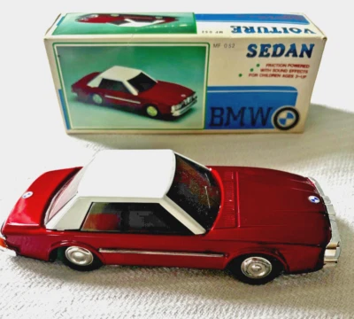 Voiture 1:24 MF 052 BMW Sedan Friction-Powered Tin toy in Box Very Rare - Image 1 of 4