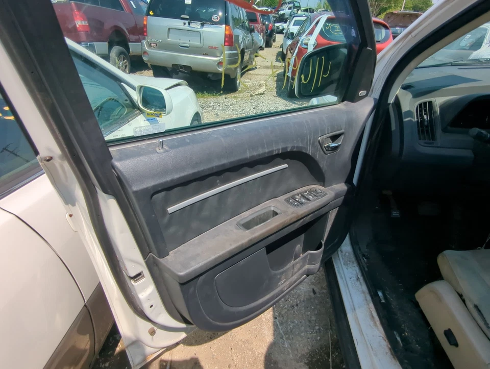 Dodge Journey 2010 panel interior del conductor delantero izquierdo moldura RB17D Foto 1 de 1