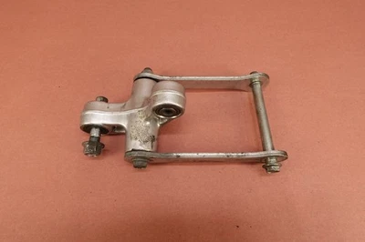 2005-2009 SUZUKI BOULEVARD C50 VL800 Suporte de Choque Traseiro Linkage Dogbone - Imagem 1 de 4
