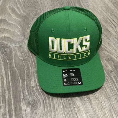 Chapéu Nike Oregon Ducks Rise tamanho adulto: M/L verde/amarelo malha ajustável - Imagem 1 de 4