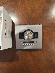 Universal Audio Apollo Twin X Quad Thunderbolt 3 Interface - Picture 1 of 4