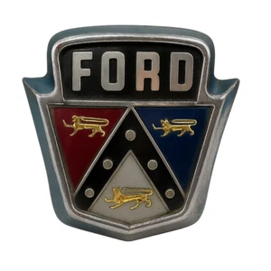 Ford Crest Emblema Tricolor Escudo Leones Heráldicos Años 50 De Colección Pieza OEM - Imagen 1 de 8