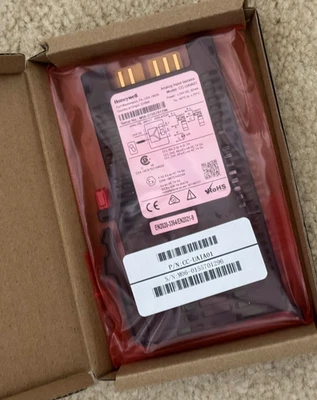 Honeywell CC-UAIA01 High Level Analog Input Isolator ~New~ - Image 1 of 4