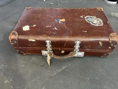 Revelation Vintage Large Suitcase Tan Brown, 1960s Mid Century  - Image 1 of 4