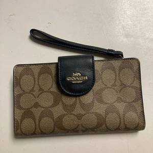 COACH Tech Phone Wallet Wristlet In Colorblock Signature BROWN BLACK Leather - Picture 1 of 7