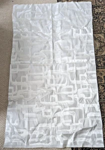 Bold Retro Jacquard Pattern in Cream Quality Curtain Fabric Remnant 148 x 86 cm - Picture 1 of 5