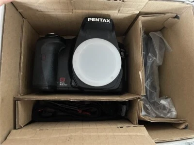 Pentax K 100 D super SLR Digital camera - Image 1 of 4