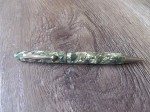 VINTAGE GREEN MARBLE MECHANICAL PENCIL - Picture 1 of 1