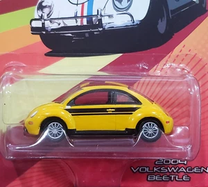Johnny Lightning 04 2004 VW Volkswagen Beetle Bug Herbie Fully Loaded Disney Car - Picture 1 of 2