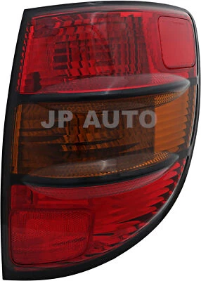 Lanterna traseira lateral para passageiros Pontiac Vibe 2003-2008 - Imagem 1 de 4