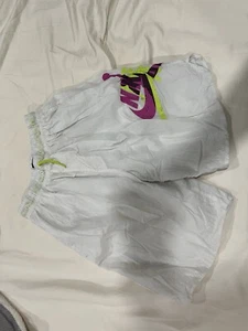 Nike Air Jordan Herren XL Jumpman Poolside Weiß Neon 4 Shorts - Bild 1 von 3