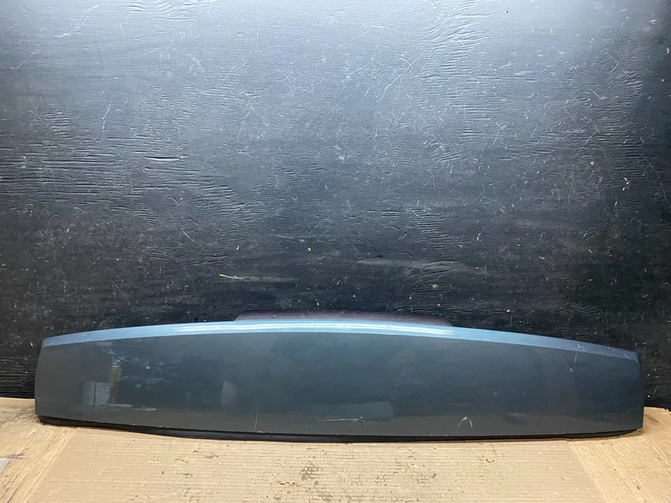 Chevrolet Tahoe Suburban Yukon 2007-2014 alerón ala tercera luz de freno V2550 DG Foto 1 de 4