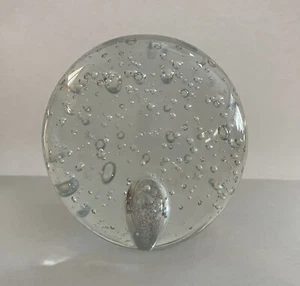 Art Glass Egg paperweight - Picture 1 of 3