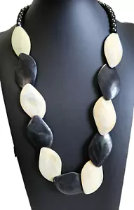 Collar llamativo cuerno de búfalo en forma de hoja 18-22 pulgadas - Imagen 1 de 2