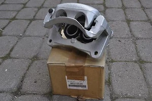 MITSUBISHI PAJERO MONTERO V_W FRONT RIGHT BRAKE CALIPER NEW GENUINE OEM MR510538 - Picture 1 of 6