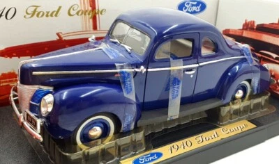 Motormax 1/18 scale Diecast 73108 - 1940 Ford Coupe - Metallic Blue - Image 1 of 4