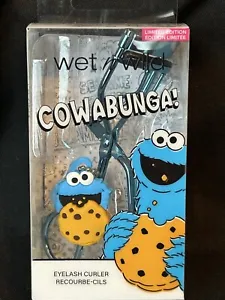 NEW Wet N Wild Sesame Street COOKIE MONSTER Eyelash Curler Charm Limited Ed Gift - Picture 1 of 4