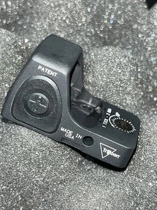 Trijicon RMRcc Sight Adjustable LED 3.25 MOA Red Dot - Picture 1 of 6