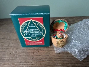 Hallmark Andenken Ornament 1991 "Hidden Treasure" Collector Club Eichhörnchen - Bild 1 von 12