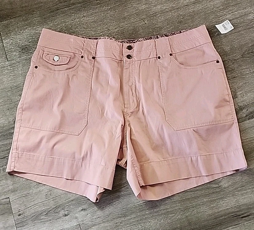 Bermudas Cato Rosette ~ Talla 24W ~ Nuevas con Etiquetas Foto 1 de 2