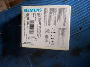 SIEMENS 3RH1921-1EA11 Auxiliary switch block, 1 NO + 1 NC, EN 50005 - Picture 1 of 1
