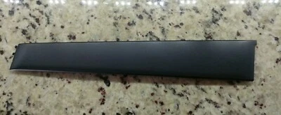 Подлинный оригинальный производитель Subaru Legacy Outback правая задняя аппликация 2010-2014 63563AJ02A - Изображение 1 из 4