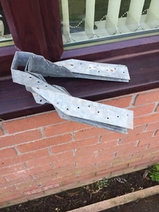 8 - 2”x 7”/8” Timber To Timber Joisr Hangers. - Picture 1 of 1