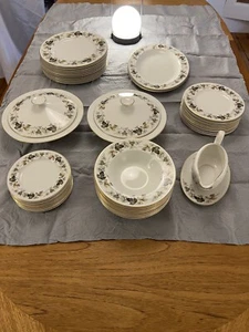 Royal Doulton ‘Larchmont’ full 56 piece translucent china dining set - Picture 1 of 2