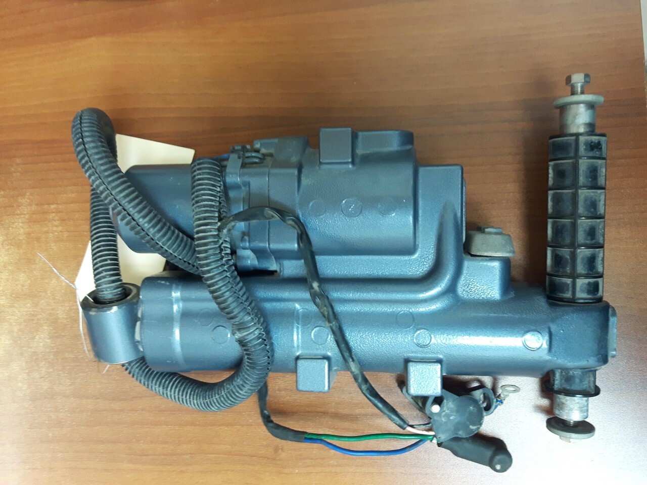 YAMAHA OEM POWER TRIM & TILT ASSY   68F 43800 00 4D