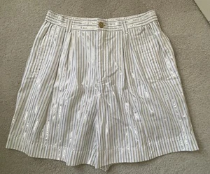 Pantalones Cortos Lizwear Algodón Blanco Con Rayas Doradas Talla Pequeña 12 Nuevos Sin Etiquetas Lados Elásticos - Imagen 1 de 13