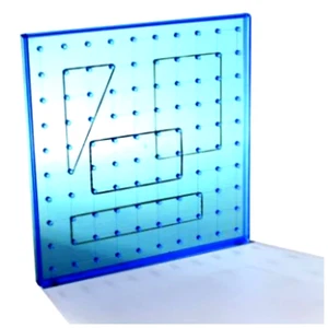 Invicta Translucent 10 x 10 Geoboard 20cm Square Geometry Maths Activity Student - Bild 1 von 3
