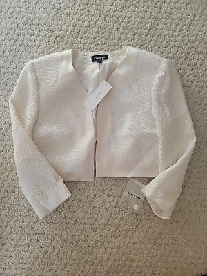 Jaqueta cropped Bebe bordada marfim tamanho 4 nova em folha com etiquetas  - Imagem 1 de 4